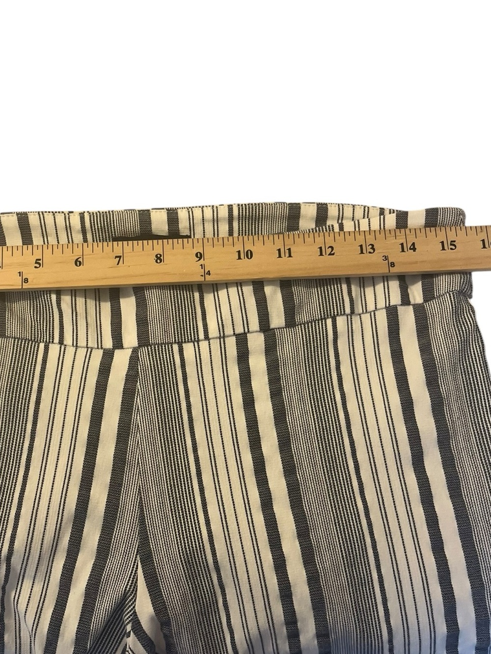 Estelle & Finn Striped Wide Leg Crop Pants, 10 Coastal Chic Resort Wear Preppy - Picture 3 of 7